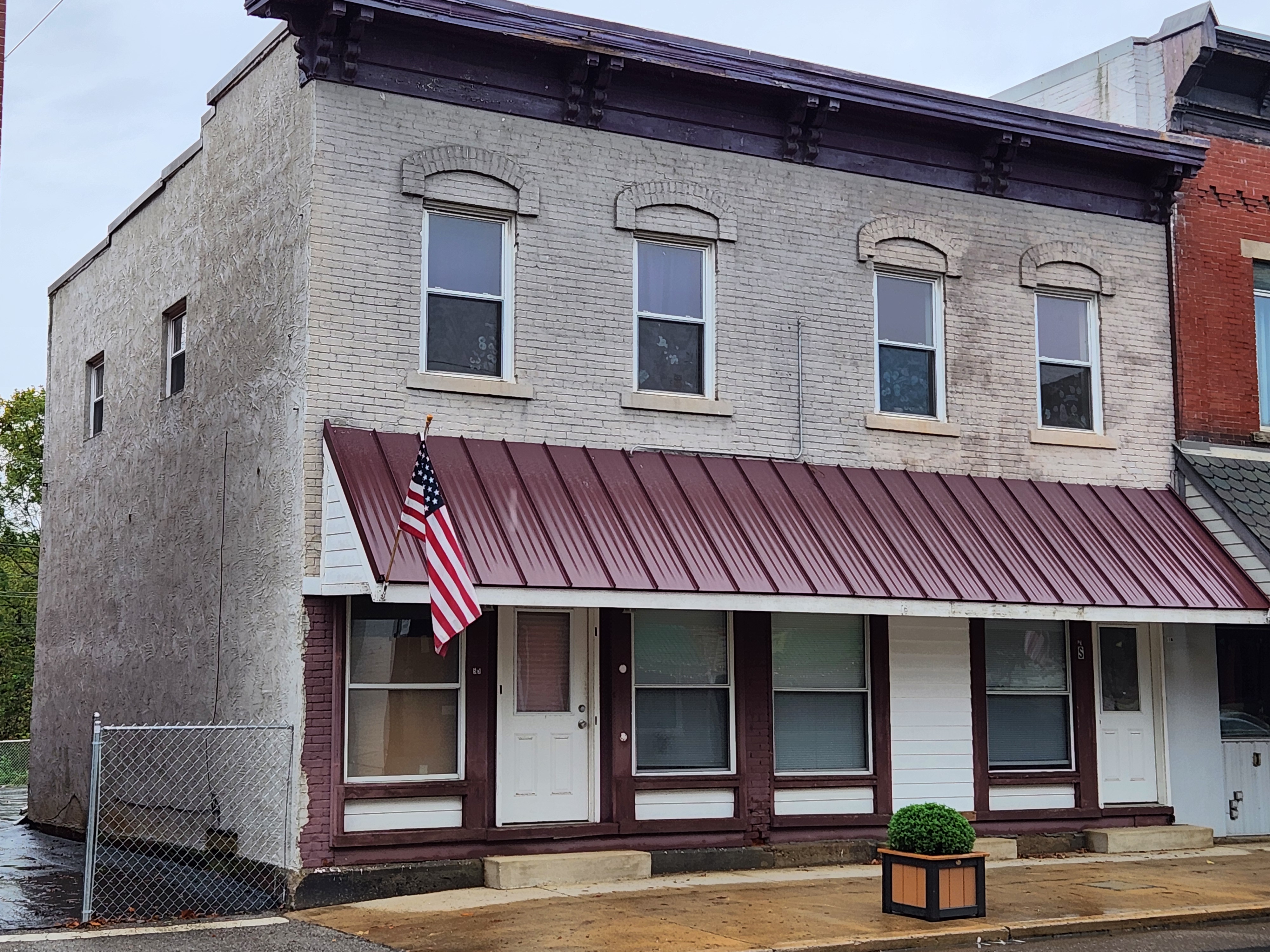 41-55 S. Main St. Residential/Commercial units in Utica, OH
